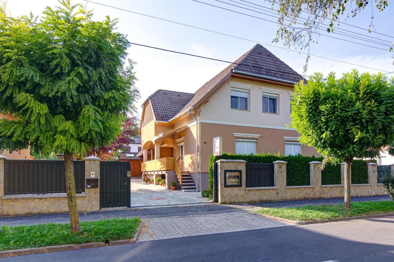 Andrea Villa Heviz I Balaton Exterior photo
