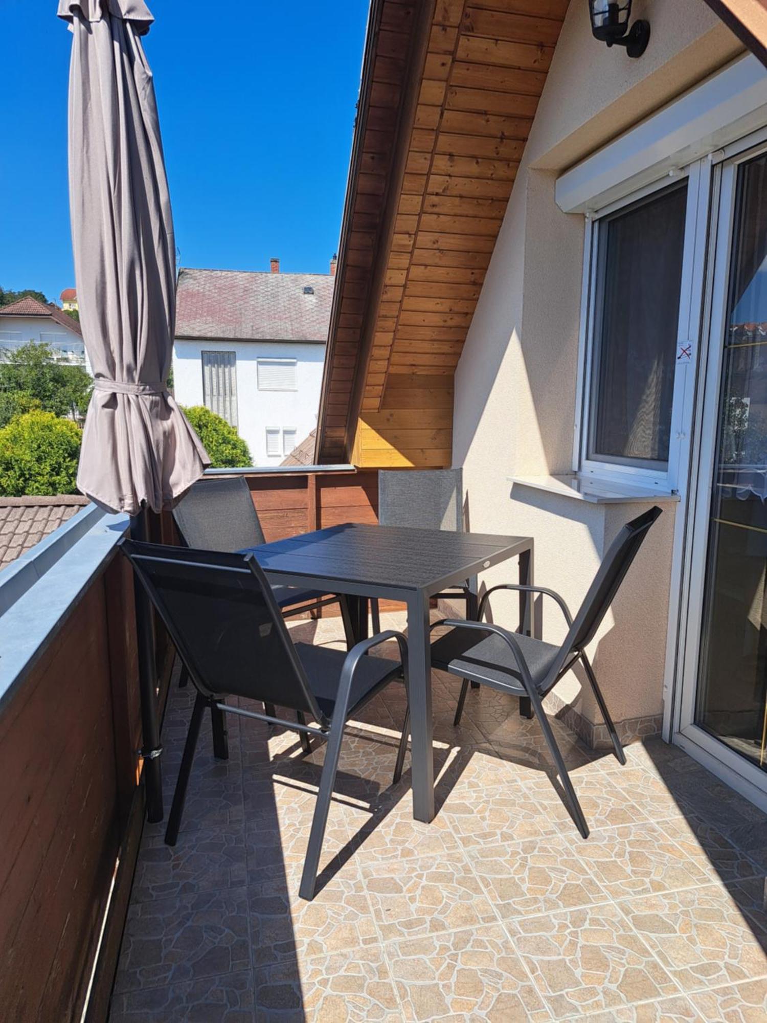 Andrea Villa Heviz I Balaton Exterior photo
